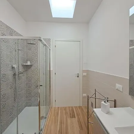 Apartment Era House *