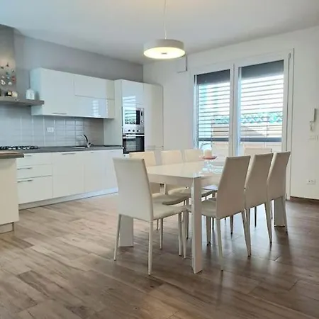Era House Apartment *